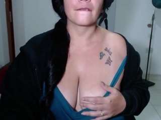 vivian-milf-paint
