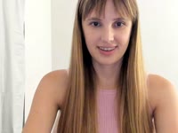 Ik ben Annie en wie ben jij? kom je lekker met mij chatten en stout  doen? ik ben heel ondeugend  jij ook?