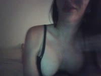 Jeune femme sexy et raffinée qui aime prendre et donner du plaisir aux hommes loyales et respectueux
