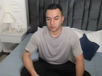 with my firm presence and confident look that does not go unnoticed. My manly bearing, calm smile and my deep voice that transmits confidence. I take care of my style without losing naturalness: I am elegant when it should be, relaxed when the moment calls for it. Passionate and with that sexy touch that comes more from my attitude than from words. I enjoy good conversation, challenges and the details that make a difference.