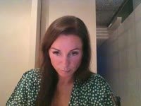 Hey ik ben Nina. Korte intro .. ik ben klein van stuk maar groots in presence, love it. Dominant op een speelse manier.ik hou van nieuwe uitdagingen! Oeh, ik voel de vibes al ..