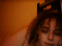 Hai ik ben Yusra 18 jaar en van Marokkaanse afkomst. Ik maak in mijn dagelijkse leven 18+  content en ervaar daar heel veel plezier in. Ik ben een vollere dame met grote borsten een dikke kont een klein buikje lief gezichtje en een bos vol krullen boven en beneden.ik doe aan augyo, foot, BDSM, SM, GFE, dominantie, onderdanigheid,en Golden shower fetisj. Naast fetisj doe ik ook aan twerken, boobie shows en samen spelen.