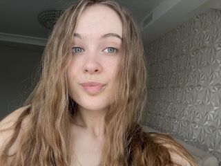 hot chatroom AlbertaClem