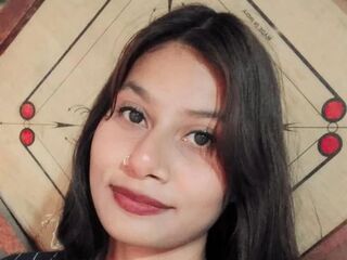 chat room picture AlijhaLucas