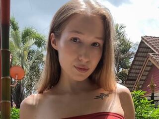 girl showing pussy AnnySolane