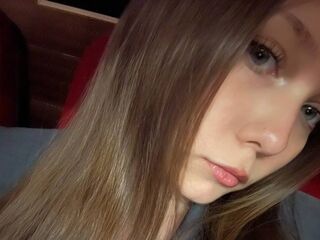 girl topless chat CleliaGuynup