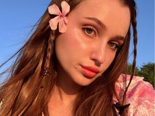 naked girl with live cam masturbating ElisaHeathe