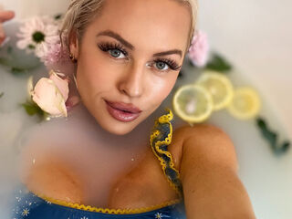 free sexcam IsabellaSaturn