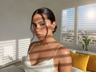 beautiful webcam girl KiaraVictoria