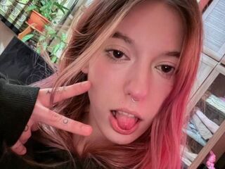 hot camslut LaraWils
