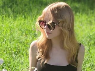 naughty camgirl masturbating MirianTippett