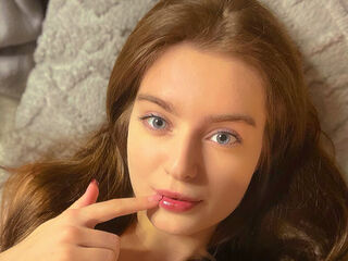 camgirl playing with sex toy RosaMunoz