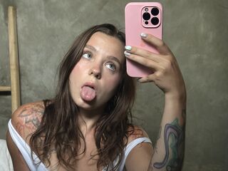 free camsex TomikaLuczki