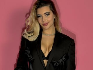 hot cam girl masturbating with sextoy ValerieGracy