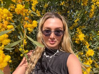 cam girl sex picture DelaineClowerd