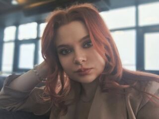 cam girl playing with dildo MerciaCoppinger
