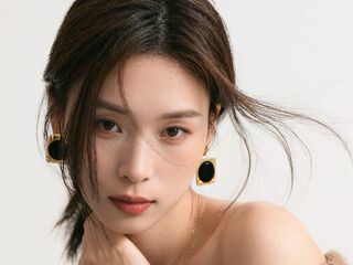 naked cam chat ZhiYue