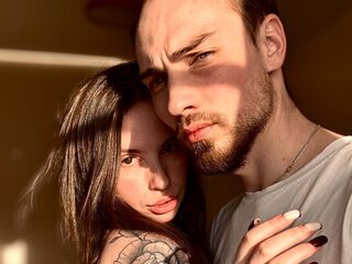 adult couple live sex webcam LizaandKevin