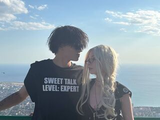 camcouple video chat LucilleAndMoriah