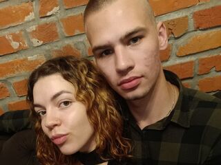 live cam couple photo MaxAndEva
