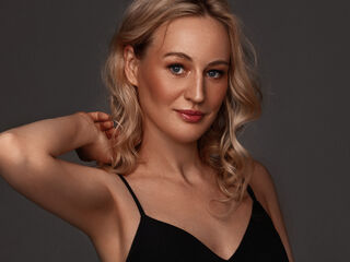 femdom chat AbeyAmaze