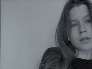free cam sex AdelinaGose