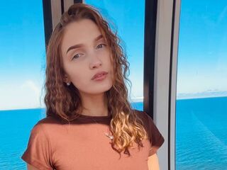 naughty cam girl masturbating with dildo AlbinaFichtner