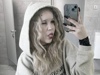 real live cam AlicaUwu