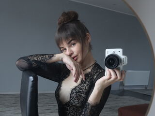 naked cam girl photo AmatuniLilit