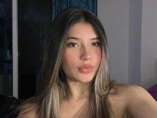 nude gamgirl AmberCasanova