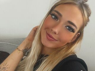 cam babe AmyNoe