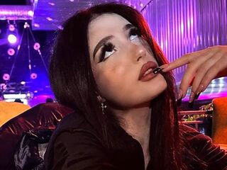 girl webcam AndreaMouth