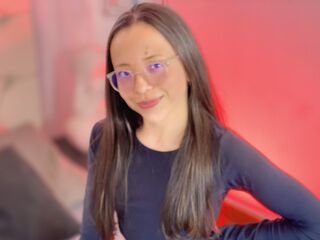 shaved pussy webcam AnniaLara