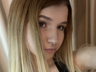 shower web cam AraPosey