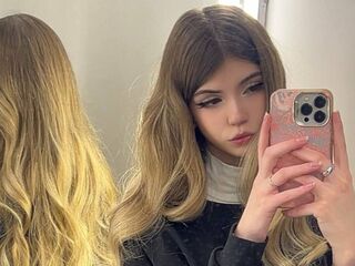 hot cam girl fingering pussy AriJane