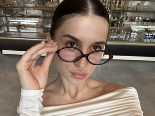 free liveshow AriaMonro