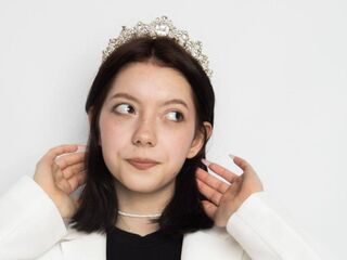 webcam girl ArielleTewell