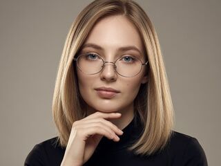 camgirl fingering bald pussy ArleneDelguidice