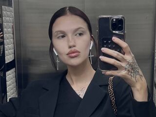 naked webcamgirl photo ArlindaMarotti