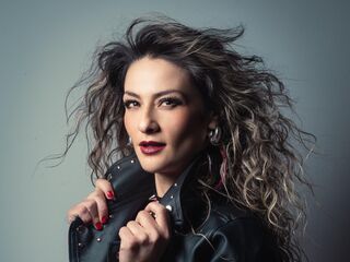 chat room live web cam AryTorres