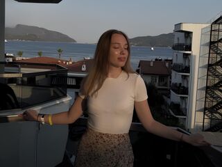 naughty camwhore AshleyWin