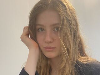 camgirl playing with sex toy AuraTyce