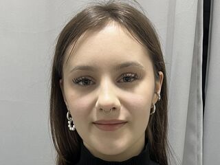 nude cam picture BattyDrake