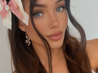 dirty BellaSophiaSky