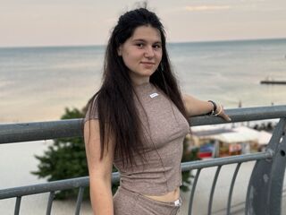 webcamgirl chat room Bellaelya
