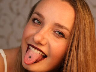 chatrubate cam girl picture BelleCox