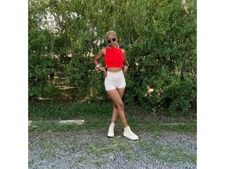 hot camhooker BellzRosee