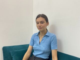 naked webcam girl photo BernettaStupp