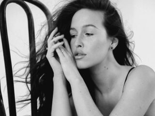 camgirl pic BettyLarson