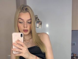 webcam bitch chatroom BonnieBlanc